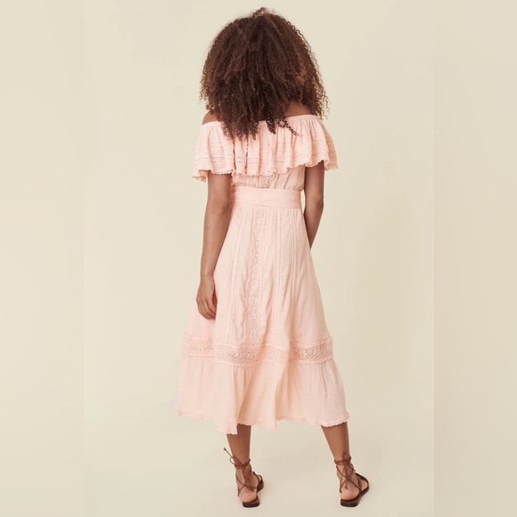 SPELL Cassie Lace Gown in Petal Size Small NWT - Picture 4 of 16